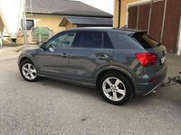 Gebraucht Audi Q2 Sport 116 PS (85 kW) 2017 Grau SUV