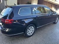 Gebraucht VW Passat Highline 150 PS (110 kW) 2015 Schwarz Kombi