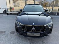 gebraucht Maserati Levante Trofeo V8 580PS, PANO, EASY ENTRY-SOFTC...