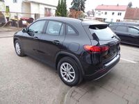 gebraucht Mercedes GLA180 d Aut. *KAMERA*AHK*SHZ*