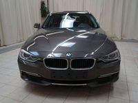 gebraucht BMW 318 d Touring xDrive*Vollleder-Panorama-Bi-Xenon*