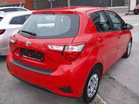 gebraucht Toyota Yaris 1,0 VVT-i Young nur 19.600km