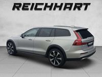 gebraucht Volvo V60 CC Plus B4 AWD Geartronic