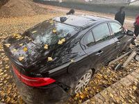 gebraucht Jaguar XE 20d R-Sport Aut.