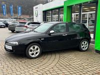 Gebraucht Alfa Romeo 147 Ti 120 PS (88 kW) 2007 Hellgrau  metallic Kleinwagen