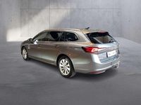 Gebraucht Skoda Superb Selection 150 PS (110 kW) 2025 Mittelgrau  metallic Kombi