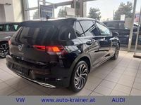 Gebraucht VW Golf VIII Style 150 PS (110 kW) 2023 Schwarz Limousine