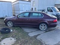 Gebraucht Skoda Superb Ambition 160 PS (117 kW) 2010 Rot Limousine