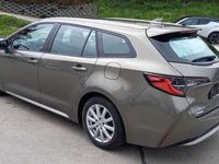 gebraucht Toyota Corolla Kombi 18 Hybrid Active + Driver Assist Paket