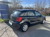 Gebraucht VW Polo Trendline 60 PS (44 kW) 2015 Schwarz Limousine