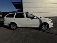 gebraucht Skoda Octavia Combi Ambition 1,6 TDI CR DPF 4x4