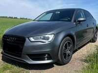 Gebraucht Audi A3 105 PS (77 kW) 2014 Grau Limousine
