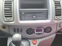Gebraucht Renault Trafic 145 PS (106 kW) 2010 Silber Van / Kleinbus
