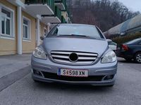 Gebraucht Mercedes 180 109 PS (80 kW) 2006 Limousine