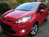 Gebraucht Ford Fiesta 60 PS (44 kW) 2012 Rot Limousine