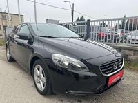 Gebraucht Volvo V40 Momentum 120 PS (88 kW) 2015 Schwarz Limousine