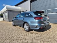 gebraucht Kia Ceed Sportswagon Vision 1.5 T-GDi 140PS Automatik Klimaautomatik Alarmanlage Sitzheizung Lenkradheizung Navi PDC Rückf.Kamera Bluetooth Touchscreen Apple CarPlay Android Auto Tempomat