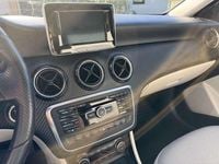 Gebraucht Mercedes GLA220 170 PS (125 kW) 2014 Weiß SUV