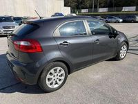 gebraucht Kia Rio 1,2 MPI Silber