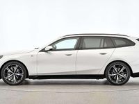 gebraucht BMW 520 d xDrive Touring M Sportpaket Pro / AHK verfügbar