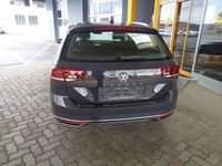 gebraucht VW Passat Variant Elegance 2,0 SCR TDI DSG