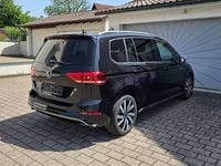 Gebraucht VW Touran Highline 150 PS (110 kW) 2023 Schwarz Van / Kleinbus