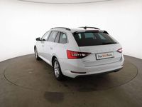 Gebraucht Skoda Superb Ambition 150 PS (110 kW) 2022 Weiss  metallic Kombi
