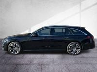 Gebraucht Mercedes E300 Avantgarde 204 PS (150 kW) 2024 Schwarz Kombi