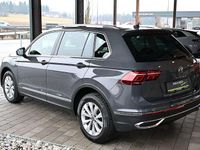 Gebraucht VW Tiguan Elegance 150 PS (110 kW) 2022 Grau SUV