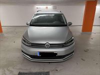 Gebraucht VW Touran Comfortline 116 PS (85 kW) 2020 Grau Van / Kleinbus