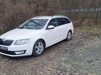gebraucht Skoda Octavia Combi 16 TDI Style DSG