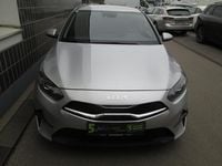 Gebraucht Kia Ceed 101 PS (74 kW) 2022 Sparkling silber met. Kleinwagen
