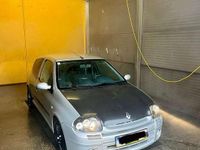 Gebraucht Renault Clio II 169 PS (124 kW) 2000 Limousine