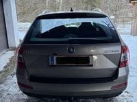 gebraucht Skoda Octavia Combi 20 Ambition TDI 4x4 Green tec
