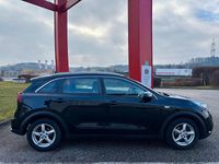 Gebraucht Kia Niro Silver 105 PS (77 kW) 2016 Schwarz SUV