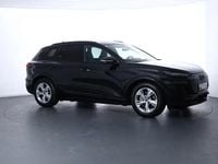 Neu Audi Q6 e-tron Performance 225 kW (306 PS) 2025 Schwarz  metallicperleffektno SUV