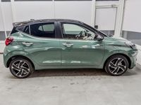 gebraucht Hyundai i10 PREMIUM AUT SHZ SMART KEY KLIMAAUTOMATIK AMBIENTE ALU RFK PDC NAVI