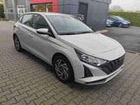 Neu Hyundai i20 79 PS (58 kW) 2025 Grau Kleinwagen