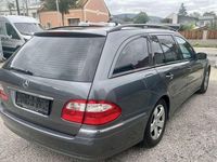 Gebraucht Mercedes E350 Avantgarde 272 PS (200 kW) 2005 Grau Kombi