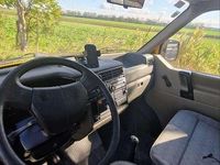 Gebraucht VW T4 61 PS (44 kW) 1996 Gelb Van