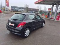 Gebraucht Peugeot 207 Active 92 PS (67 kW) 2011 Schwarz Limousine