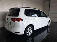 Gebraucht VW Touran 150 PS (110 kW) 2022 Weiß Van / Kleinbus