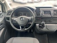 Gebraucht VW Multivan Trendline 150 PS (110 kW) 2016 Weiss  normal Van