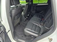 Gebraucht VW Touareg 204 PS (150 kW) 2016 Weiß SUV