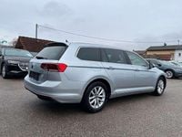 Gebraucht VW Passat Business 150 PS (110 kW) 2023 Silber Kombi