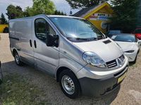 Gebraucht Renault Trafic 90 PS (66 kW) 2013 Silber Van / Kleinbus