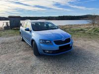 gebraucht Skoda Octavia Combi 2,0 TDI Style DSG