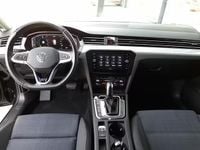Gebraucht VW Passat Pro 156 PS (114 kW) 2022 Schwarz Kombi