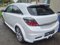 Gebraucht Opel Astra Edition 241 PS (177 kW) 2008 Weiß Limousine