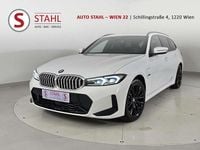 Gebraucht BMW 320e Shadowline 163 PS (119 kW) 2023 Weiß Kombi
